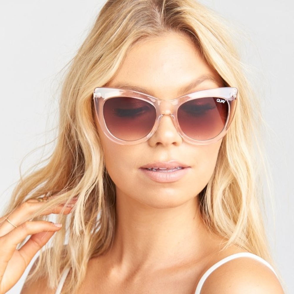 Pink Steal a Kiss Quay Sunglasses